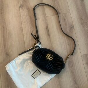 Gucci Black Crossbody Bag with Chevron Quilting